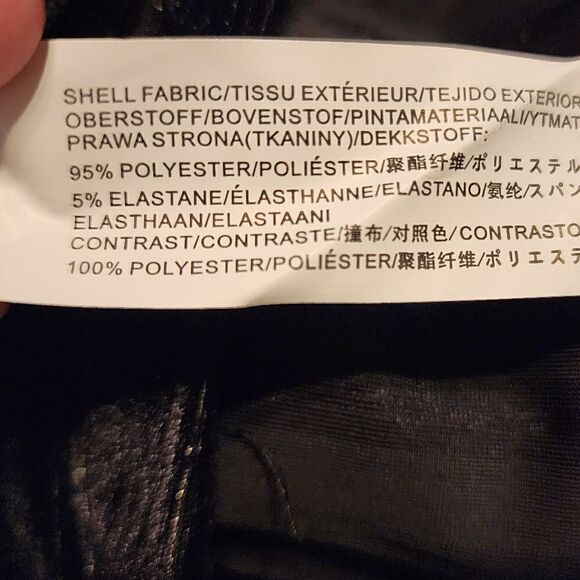 NWOT J.O.A Twist Front Mini Skirt Size Small - Picture 3 of 7